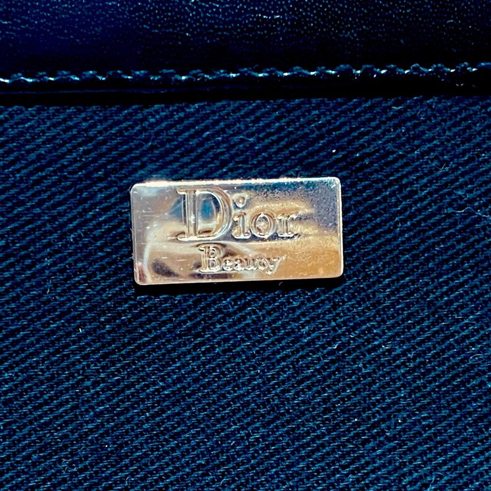 AUTHENTIC DIOR BEAUTY CLUTCH - Picture 8 of 8